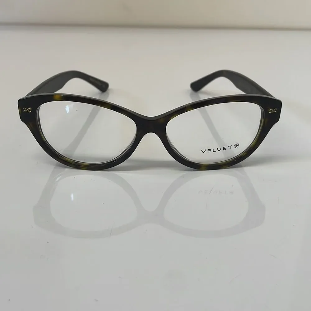 velvet eyewear